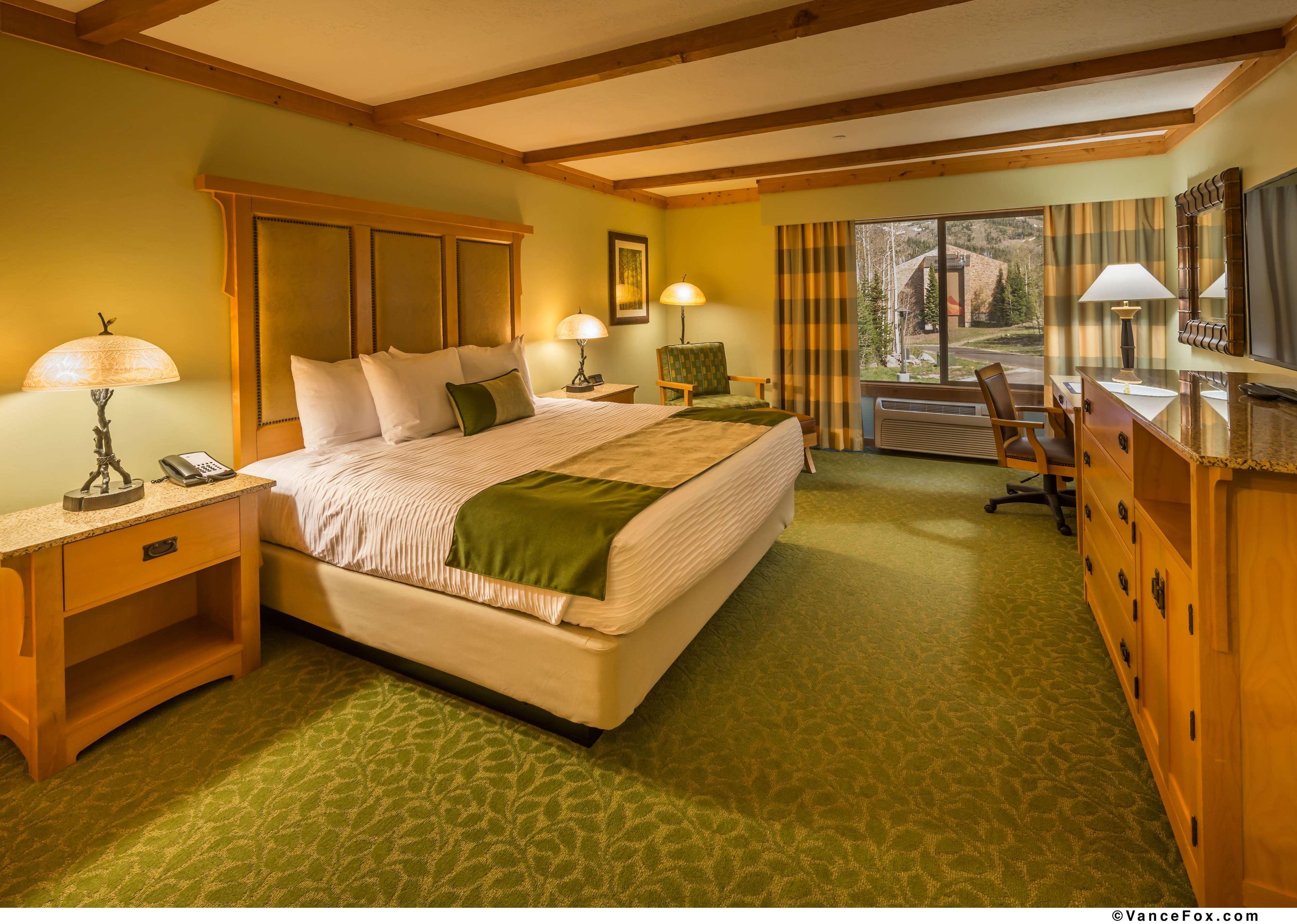 Best Western Plus Green Mill Village Hotel & Suites Arcola Экстерьер фото