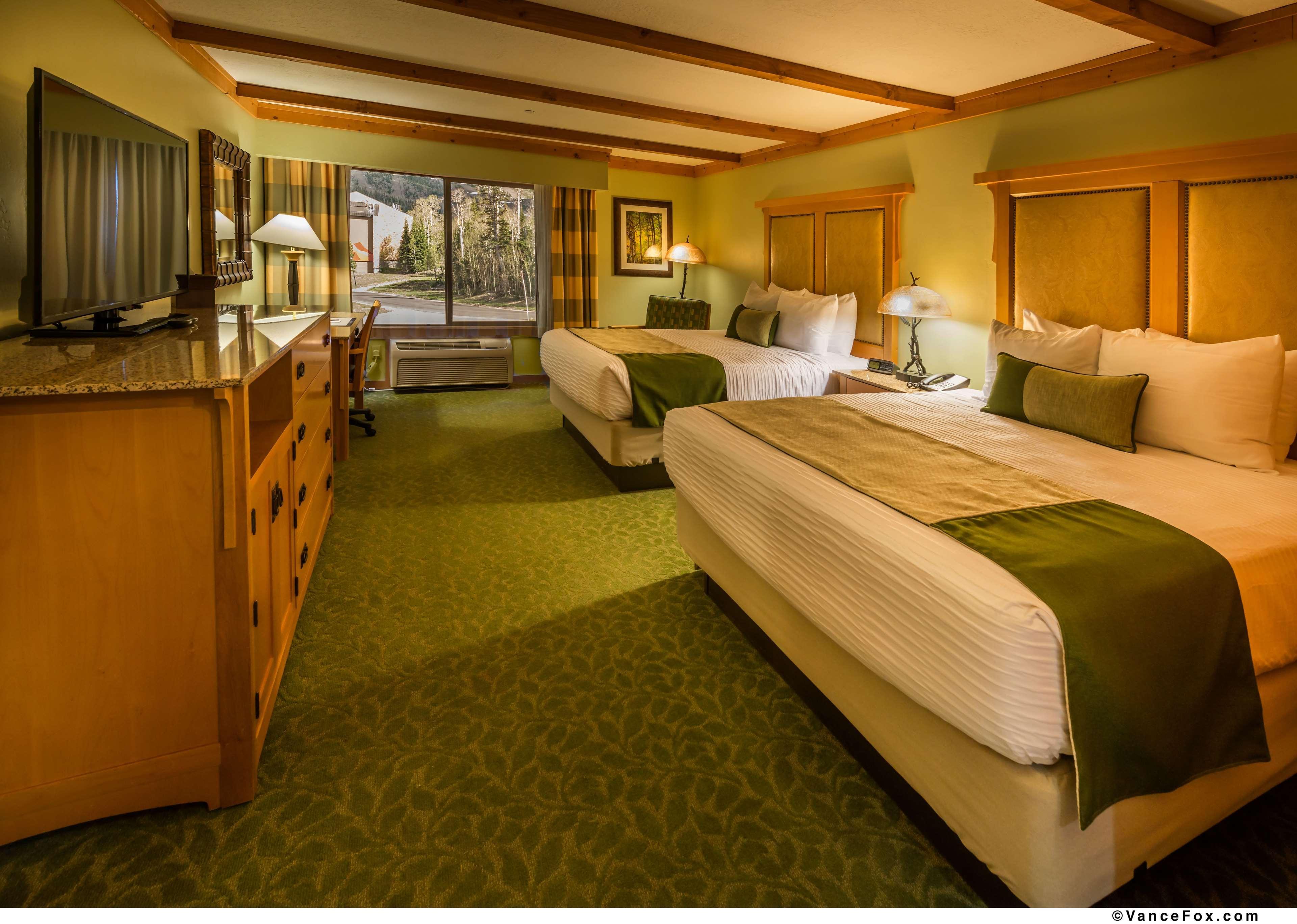 Best Western Plus Green Mill Village Hotel & Suites Arcola Экстерьер фото