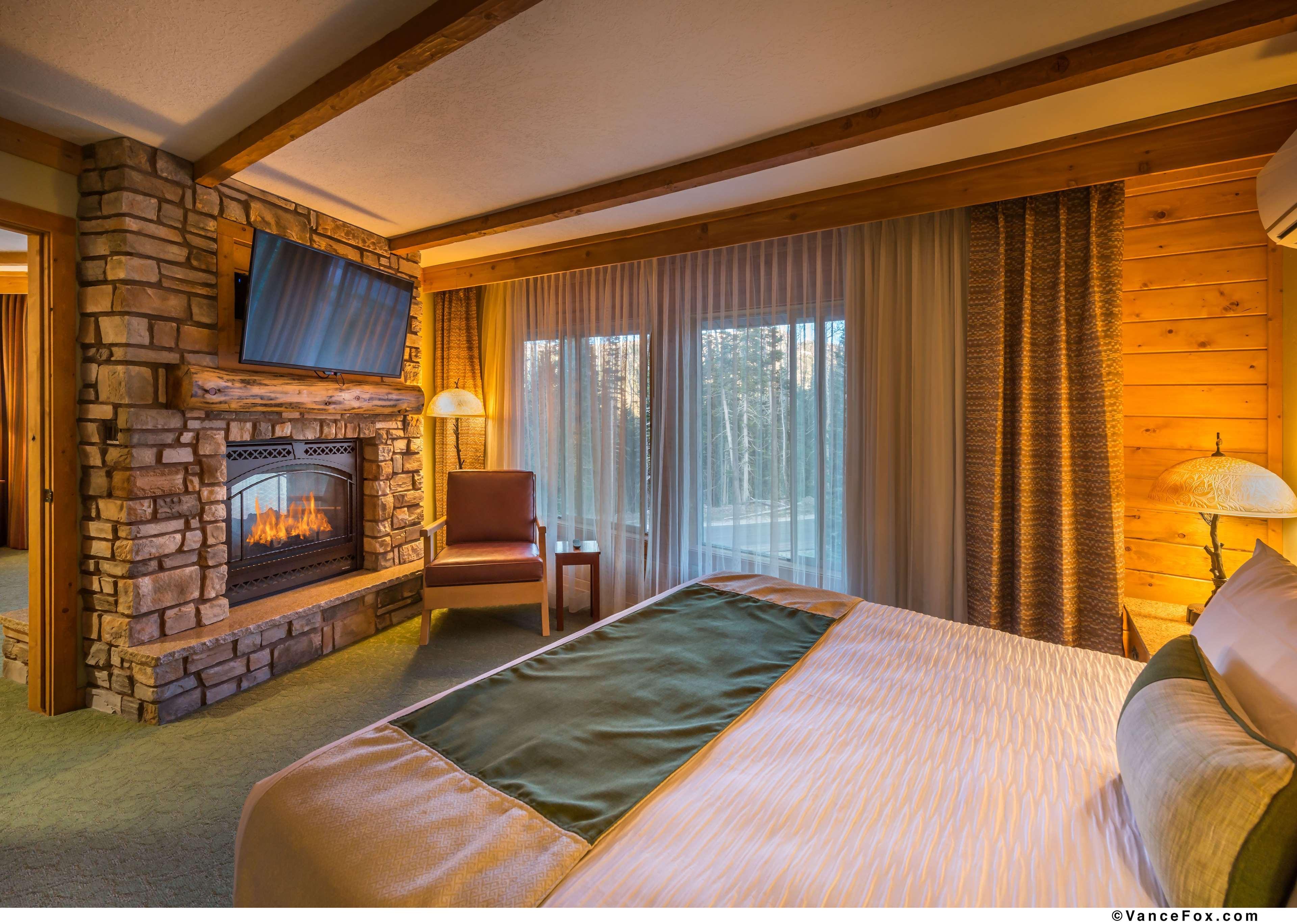 Best Western Plus Green Mill Village Hotel & Suites Arcola Экстерьер фото