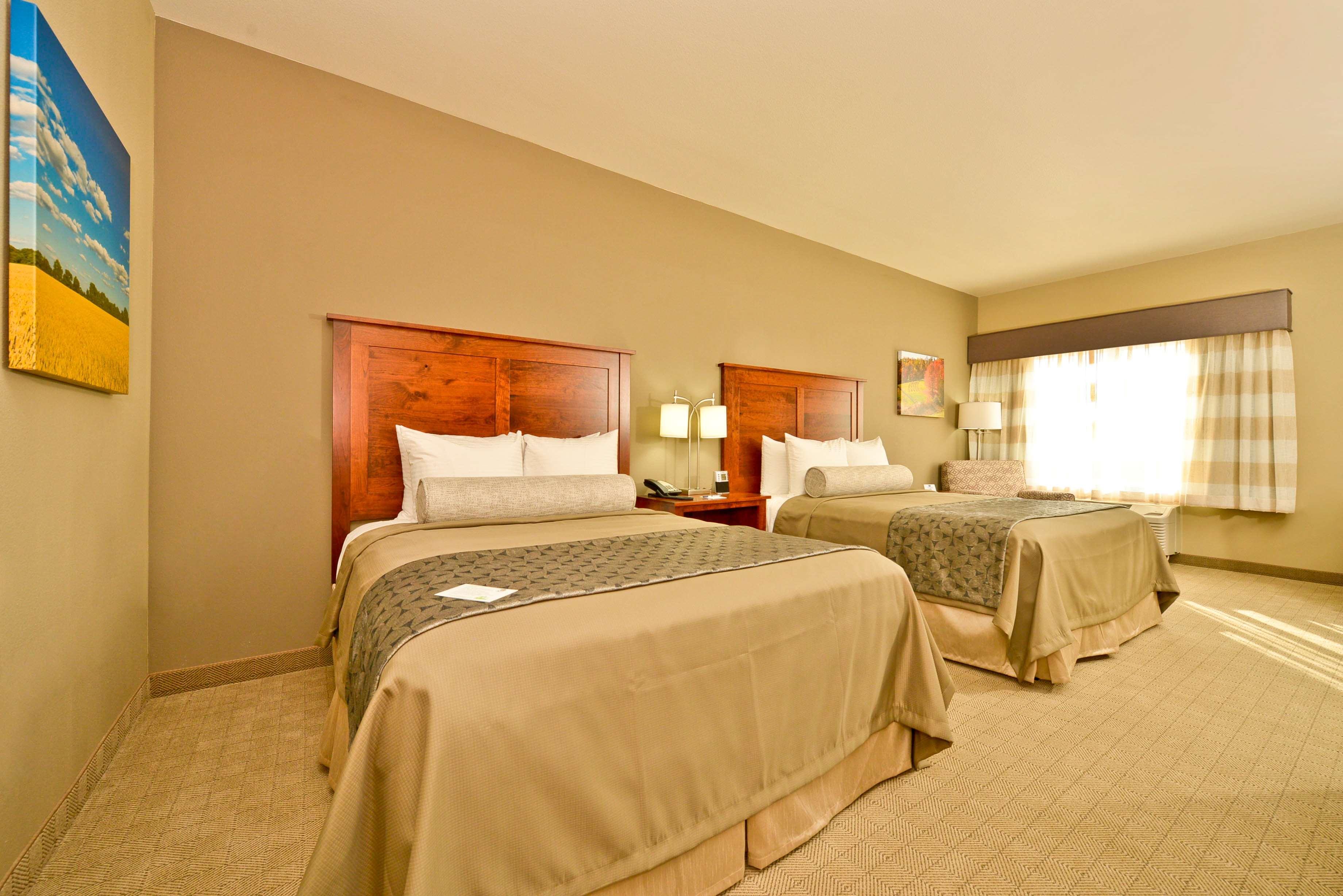 Best Western Plus Green Mill Village Hotel & Suites Arcola Экстерьер фото